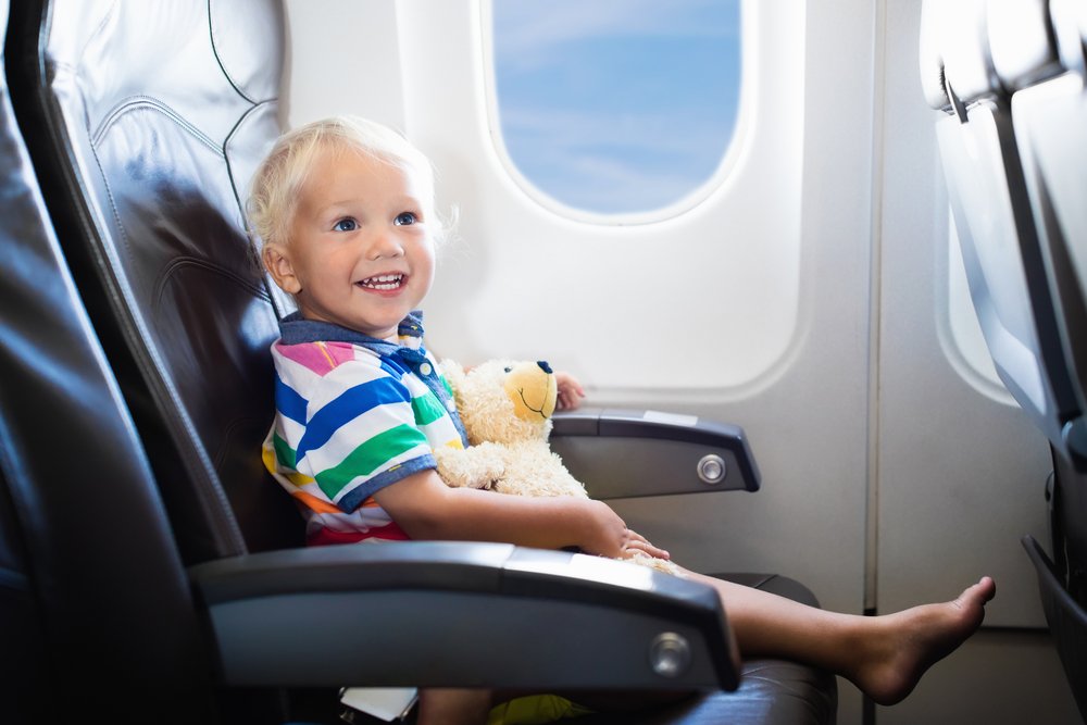 Провоз детской коляски в самолете Победа: правила авиакомпании