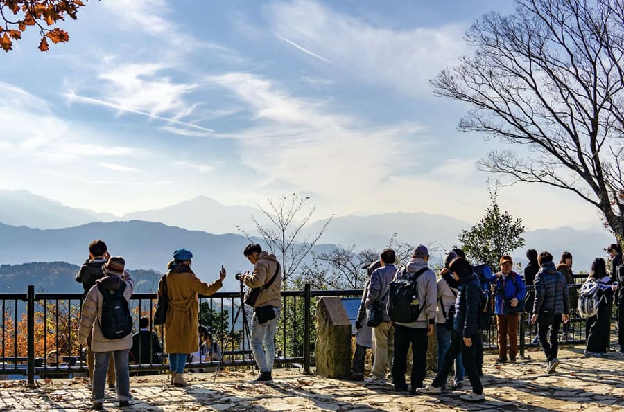 Вид на гору Фудзи с вершины горы Такао (Такао-Сан). Красота!