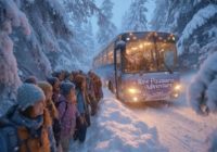 Группа людей на автобусной новогодней экскурсии в заснеженном лесу